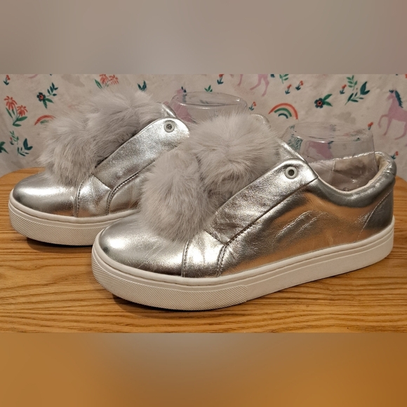 EUC Y2K Sam Edelman Leya Silver Metallic PomPom Boho Slide Sneaker Shoe SZ 8M - Picture 1 of 7